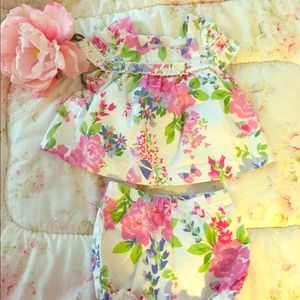 Beautiful flower dress with bottoms